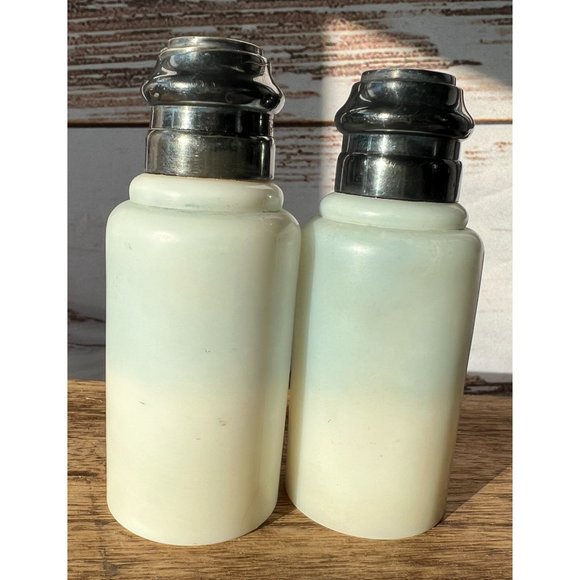 Antique Rare 1880's CF Monroe Mount Washington Salt& Pepper Shakers Screw on Lid - Picture 3 of 9